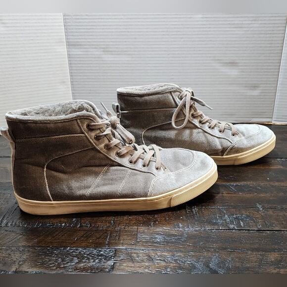 Old navy Grey suede faux fur high top sneakers size 10‎ - Picture 4 of 8
